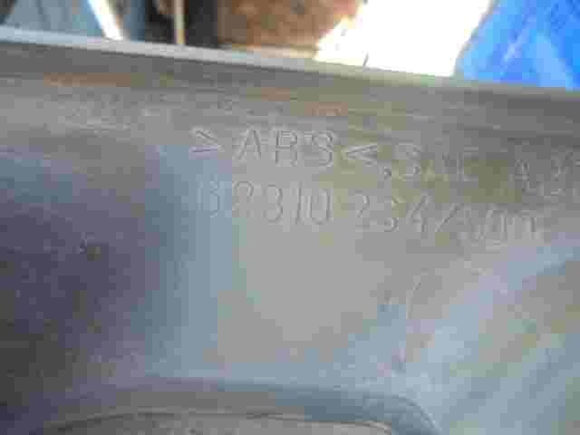 Parrilla rejilla frontal delantera Nissan Pickup D22 623102S4500 623102S4