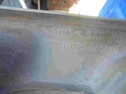 Parrilla rejilla frontal delantera Nissan Pickup D22 623102S4500 623102S4