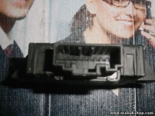 Relé  Iveco 2991712 698.11