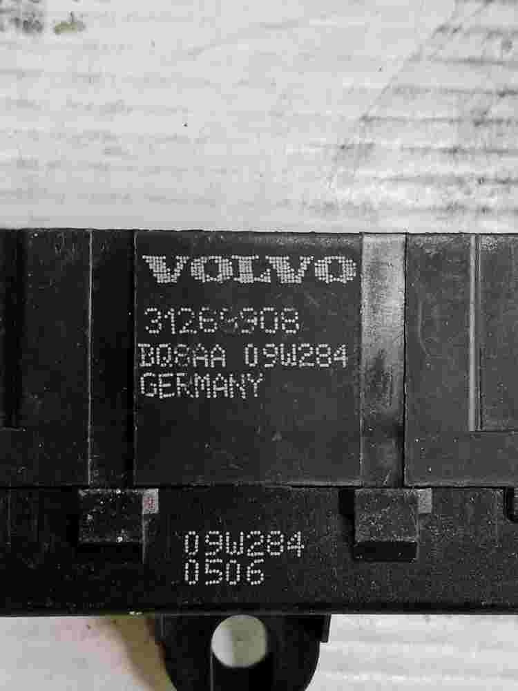 Unità di controllo riscaldamento sedile Volvo 31268908 TRW BQ8AA 09W284