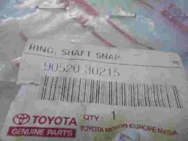 Hole Snap Ring  Toyota Land Cruiser 9052030215 90520-30215