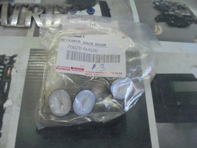 Fermo porta posteriore Toyota Land Cruiser Prado 150 7682860030 76828-60030