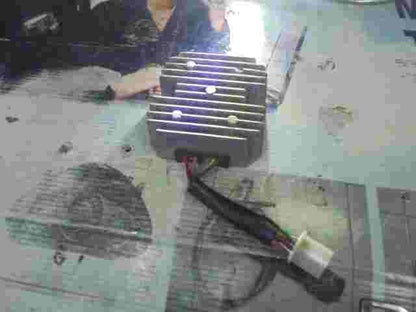 Regolatore raddrizzatore di tensione SGR Symphony ST LC 125 Sym Jet Sport ST6...