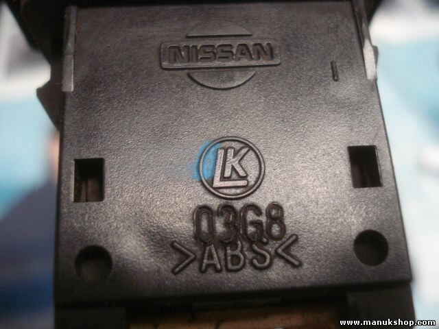 Interruptor Luneta Trasera Desempañador Nissan Terrano Ford Maverick LK 03G8