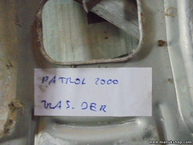 Meccanismo sollevatore posteriore destro Nissan GR I Y60 GR 2.8 TD 1989 - 2002