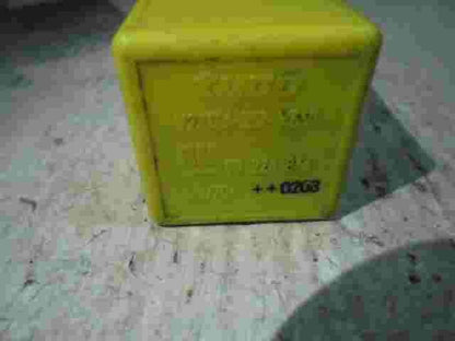 Relé Opel Omega Astra Vectra Corsa GM 90226846 90 226 846 Tyco V23134-J52-X369