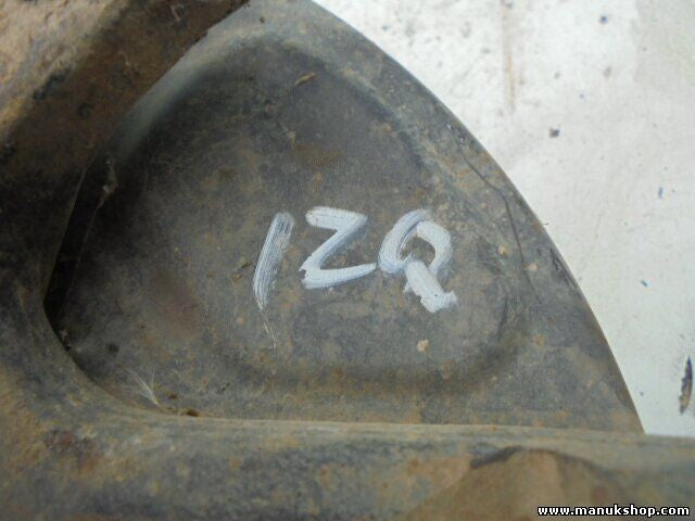 Mangueta buje delantero izquierdo Nissan 2389 ccm, 87 KW, 118 PS