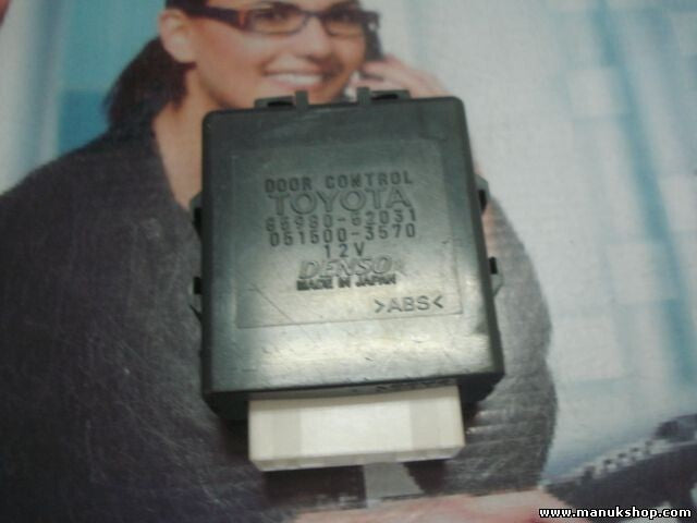 Receptor control de la puerta Toyota Yaris Verso 12V 8598052031 DENSO 0515003570