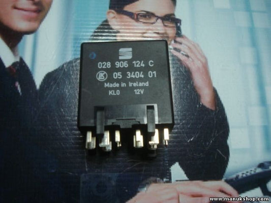 Relé 182 VW Volkswagen Caddy II Kasten Seat Inca 1.9 028906124C LK 05340401