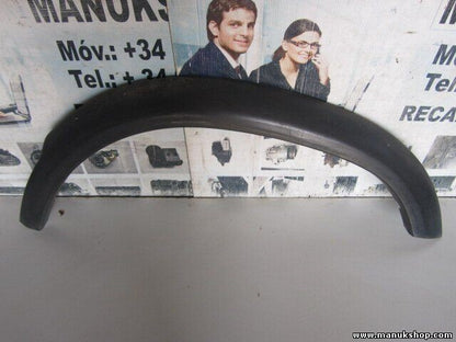 Moldura aleta izquierda Land Rover Discovery II LJ, LT 2.5 Td5 4x4 DFJ100440