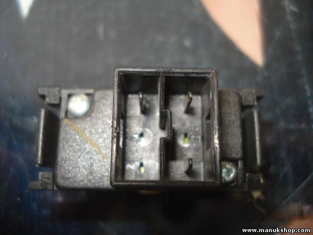 Niebla interruptor Mercedes-Benz W210 2108202210 210 820 22 10