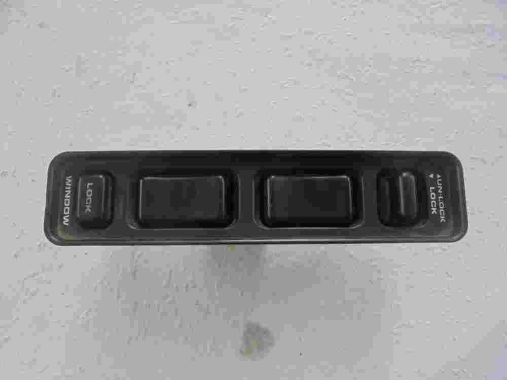 mando botonera elevalunas Suzuki Vitara 3799060A00