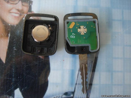 Alloggiamento chiave telecomando wireless Nissan 5WK4876818 950701a