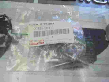 Screw W/Washer Toyota Lexus Auris Avensis Camry Corolla Land Cruiser 9015950311.