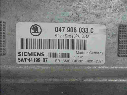 Centralita Skoda Fabia 3PA SJ4A Benzin Simos 047906033C SIEMENS 5WP4419907