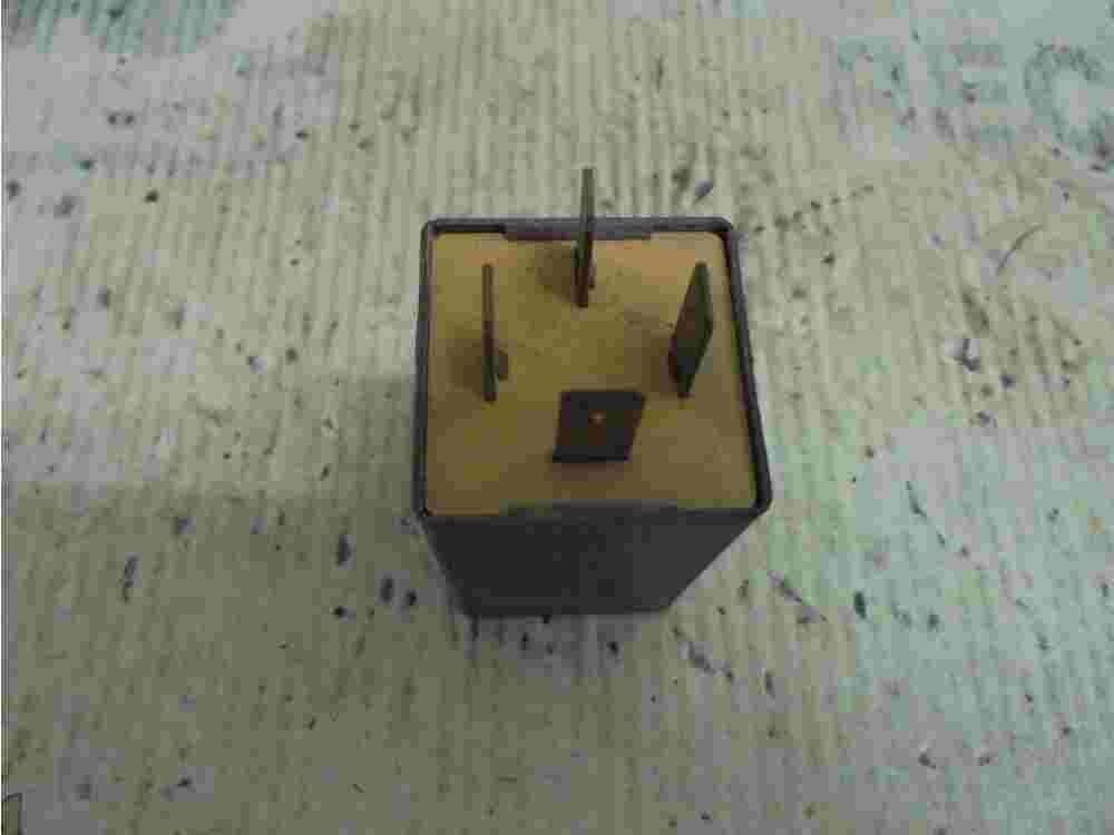 rele Regulación de ralentí Controller Polo Seat Skoda Audi 030906069 Nr.82