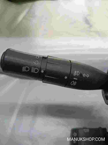 Mando de luces intermitentes Palanca del limpiaparabrisas Renault 82002164620