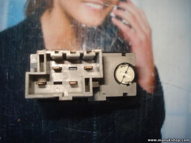 Interruptor de control de tracción Volvo 850 TRACK 9128544 94W14K