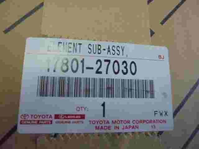 Filtro de aire Toyota RAV 4 1780127030 17801-27030