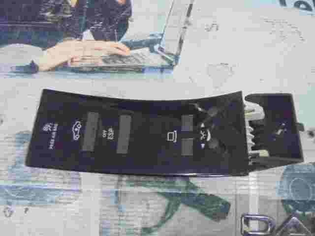 Interruptor ESP OFF Mercedes-Benz S-Class W221 Q5 A2218201810 3356010100