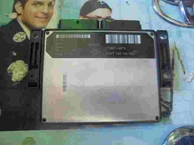 Centralita Renault Clio 1.9 7700114875 HOM7700105955 HOM 7700105955 R04010031E