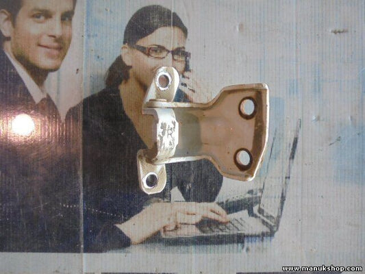 Bisagra de la puerta  trasera izquierda abajo Nissan Pick-up D22 88 KW, 120 PS