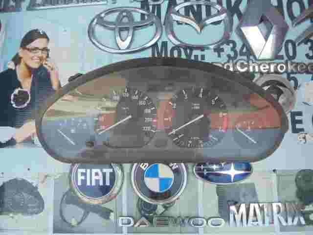 Cuadro de instrumentos BMW E36 62118361208 8361208 6160583102 Index 88 K0974