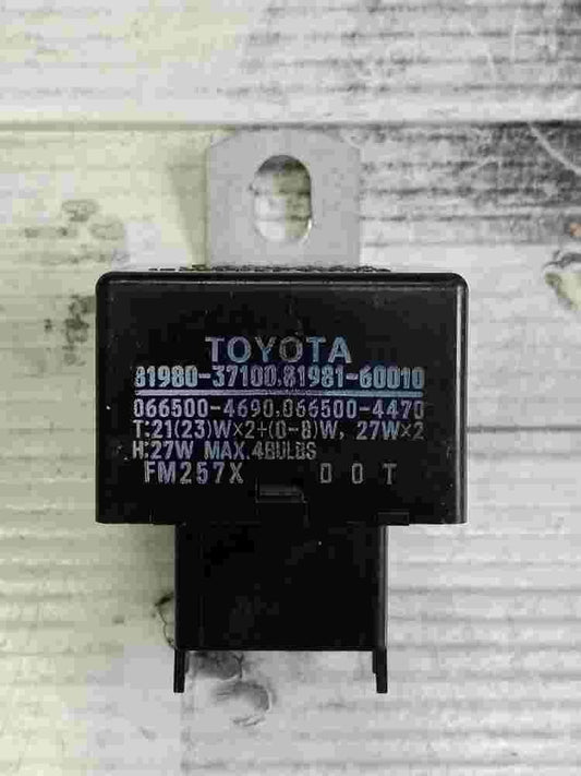 Relé de intermitencia Toyota MR2 8198037100 8198160010 0665004690 0665004470