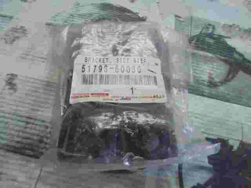 Passo laterale staffa / Toyota Land Cruiser Prado 5179360030 51793-60030