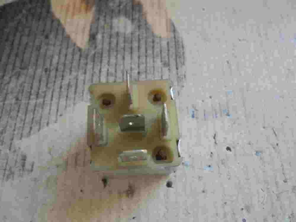 Relé MAI 12V RM 002-1-N 0021N