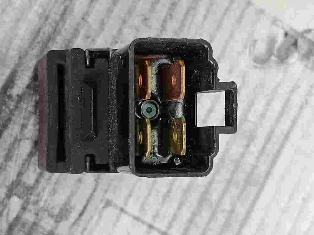 Relé de intermitencia Suzuki Burgman 650 GSF600 GN77B ACA12115 M01 CA1A12VA5