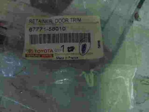Retainer Door Clip  Toyota Hilux Tundra Lexus NX200 6777158010 67771-58010