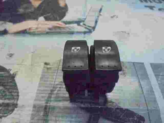 mando botonera elevalunas Renault Megane II 315033