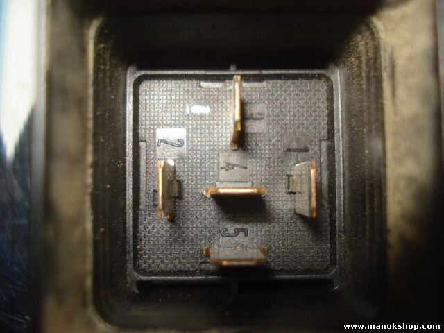 Relé del ventilador del radiador Alfa 46520438 0046520438 V23136-A1001-X46