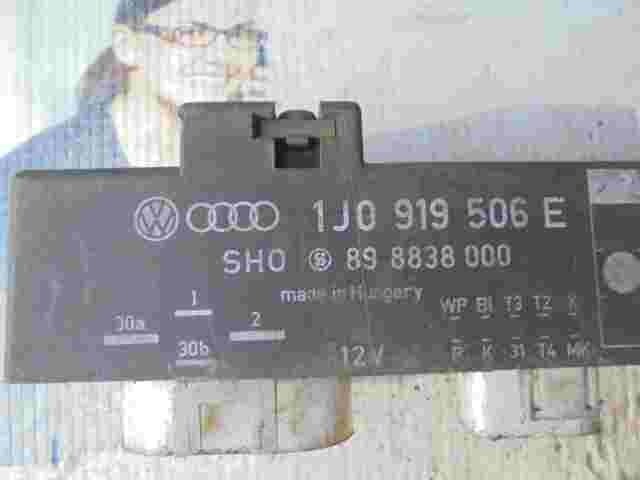 Centralita modulo electroventilador Seat VW Polo 9N Skoda 1J0919506E 898838000