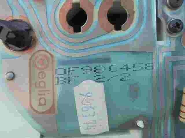 Cuadro de instrumentos Peugeot 205 9628305480 0F980458 BF 2/2 986374