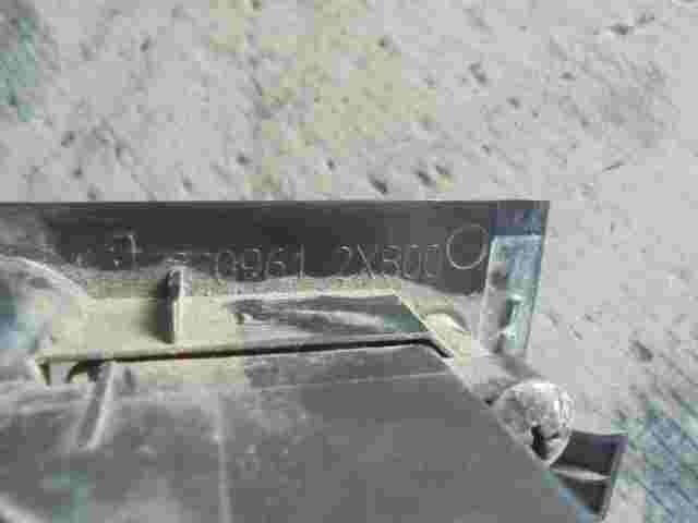 mando botonera elevalunas Nissan Terrano Ford Maverick 809612X800 80961 2X800