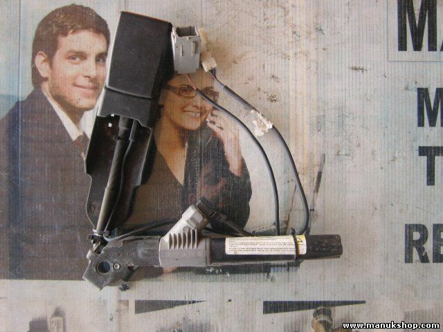 Cierre cinturon de seguridad delantero izquierdo Renault Megane 8200378159 