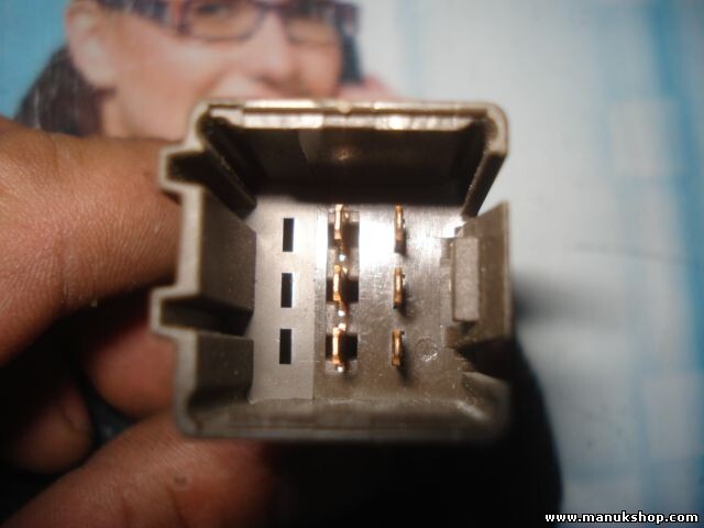 Interruptor Luneta Trasera Desempañador Peugeot 1474771699 PA66GF30 PA66 -GF30