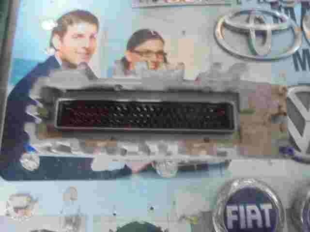 Centralita Volkswagen Golf III 028906021GH BOSCH 0281001651 0281001652 28SA3208