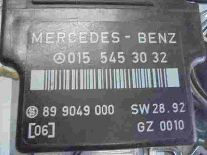 Resplandor relé enchufe Mercedes-Benz S W140 W126 W463 0155453032  899049000