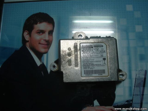 Sensor de impacto de airbag Renault Megane (AD) 8200481131B 604290000