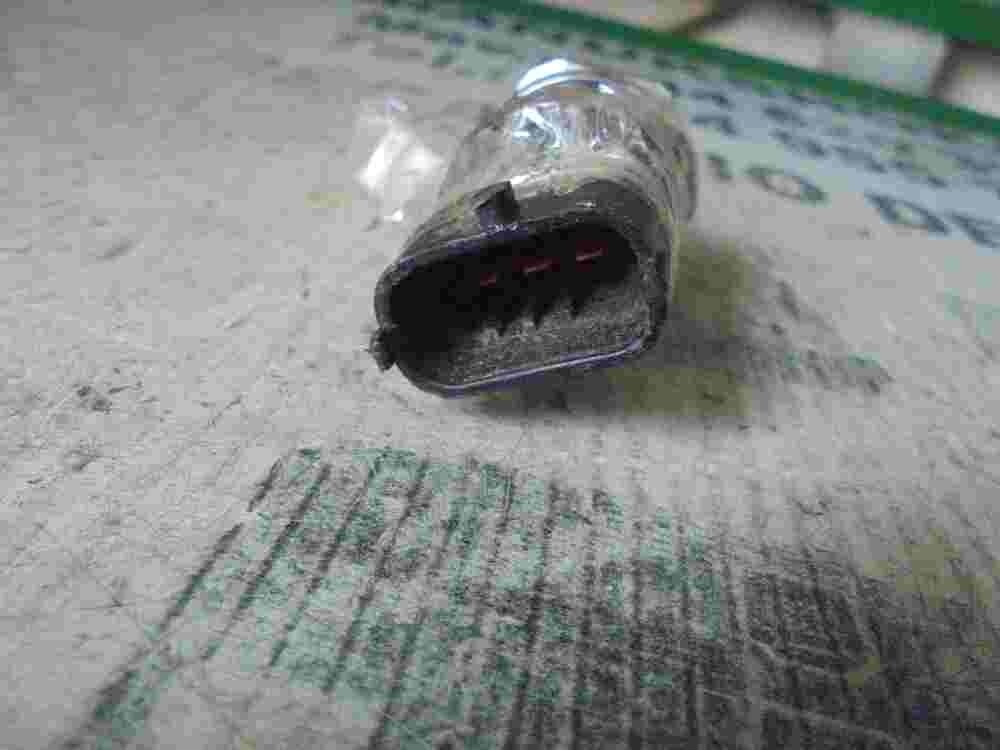 Sensor presión de combustible Renault Fiat BMW  0281002405 BOSCH 0 281 002 405