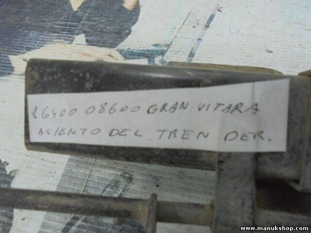 Guía de asiento delantero derecho Suzuki Grand Vitara 2640008600 26400 08600