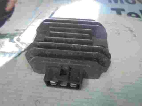 Regolatore raddrizzatore di tensione SGR Aprilia Caponord Piaggio T125LK16 63...