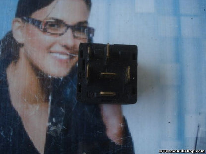 Relé Opel Astra G Zafira A Meriva A Corsa B/C Vectra GM 90507968 000041797