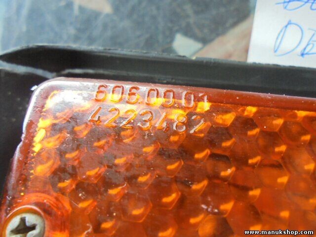 Intermitente delantero izquierdo Lada Niva 21214371201100 6060001 606 00 01