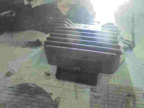 Regulador rectificador de voltaje SGR Piaggio Vespa ET4 12V AC/DC 640789 20131