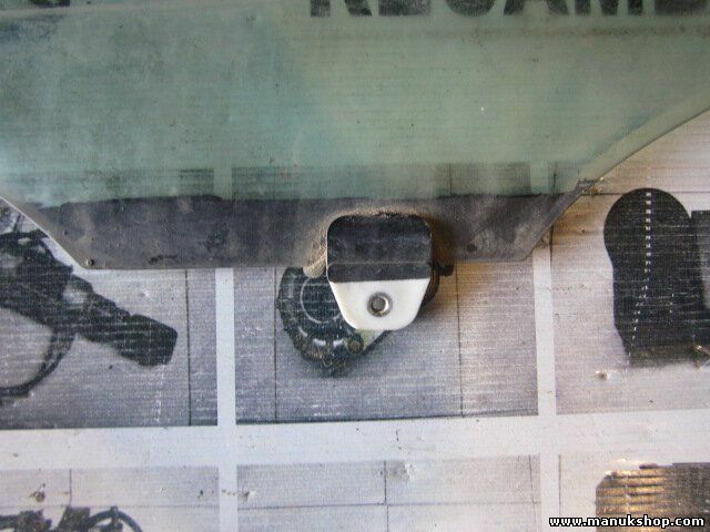 Cristal de la puerta trasero izquierdo  Land Rover Freelander TD4 2000 43R001583