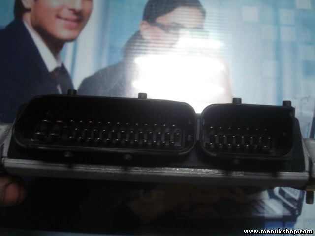 Centralita del motor Chrysler P04686870AA 04686870AA BOSCH 0281010139